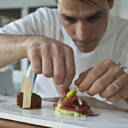Regina Isabella-resort Restaurant Отель 5*