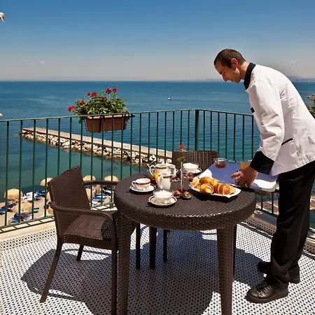 Regina Isabella-resort Restaurant